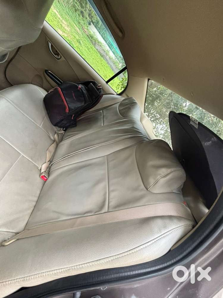 Honda Amaze Petrol 2016 Variant