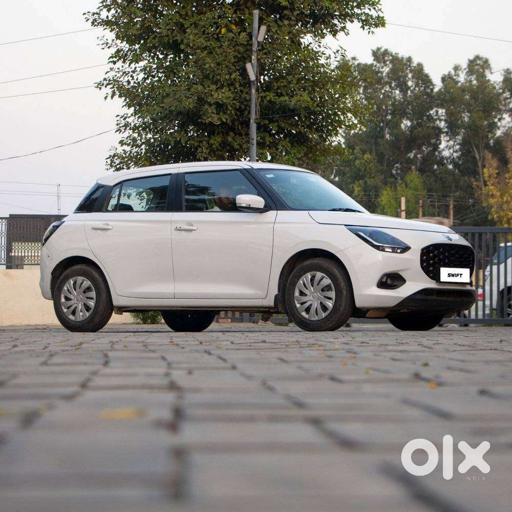 Maruti Suzuki Swift Vxi Optional, 2024, Petrol
