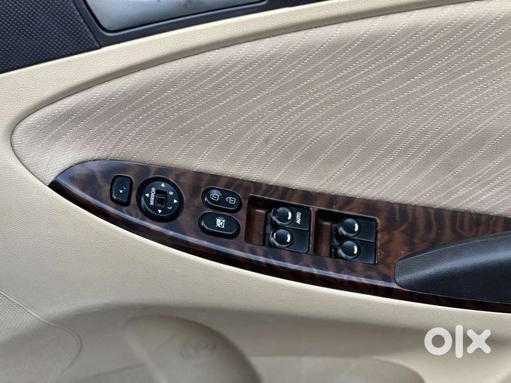 Hyundai Verna 1.6 Vtvt Sx, 2016, Petrol