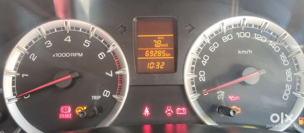 Maruti Suzuki Swift Vxi Abs Bsiv, 2013, Petrol