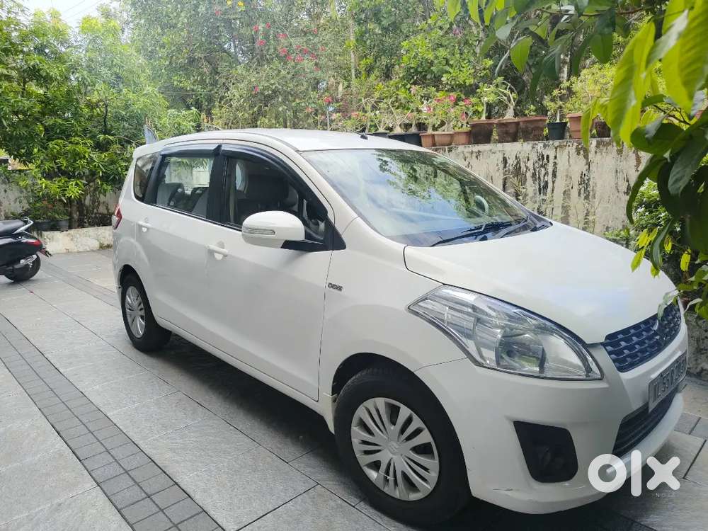 Maruti Suzuki Ertiga 2015 Diesel 97000 Km Driven