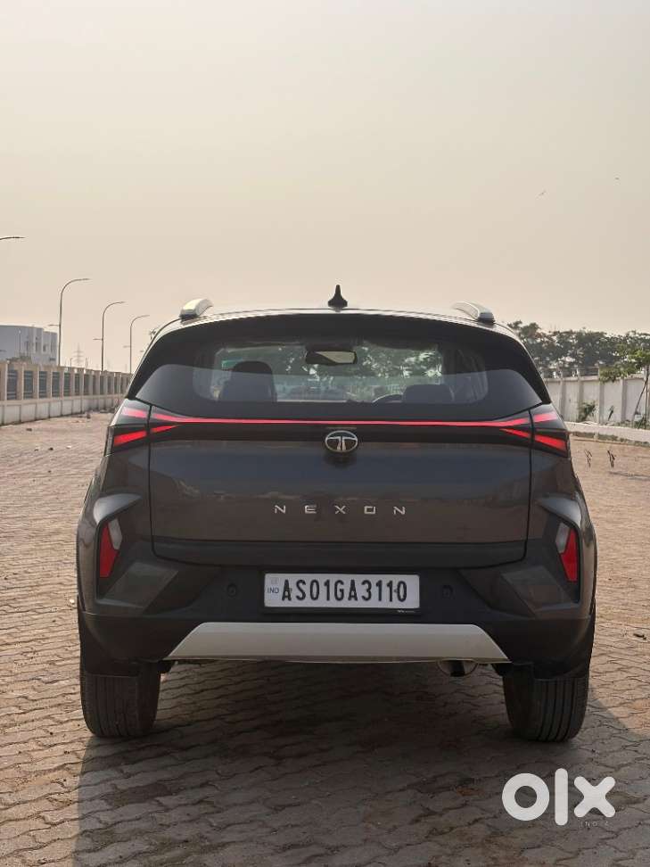 Tata Nexon Creative Plus 1.2 Revotron Petrol 6 Amt, 2024, Petrol