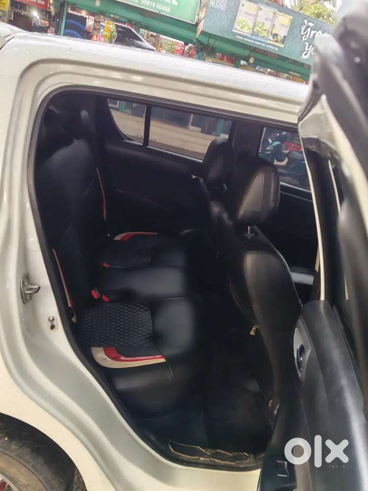 Maruti Suzuki Swift Vxi 2016