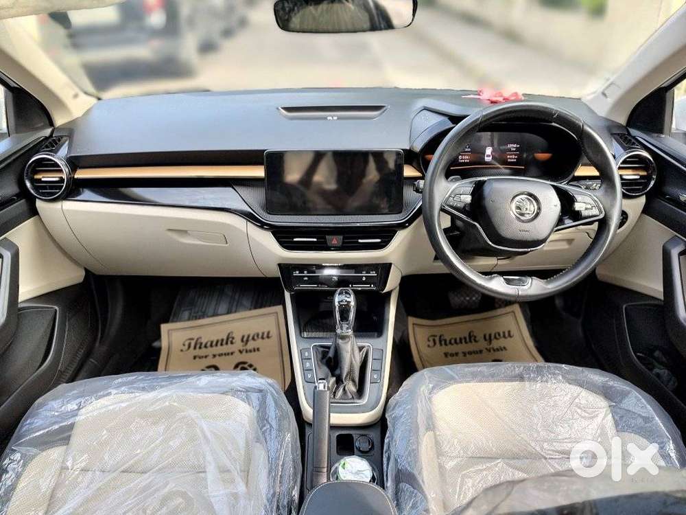 Skoda Slavia 1.0 Tsi Style At, 2024, Petrol