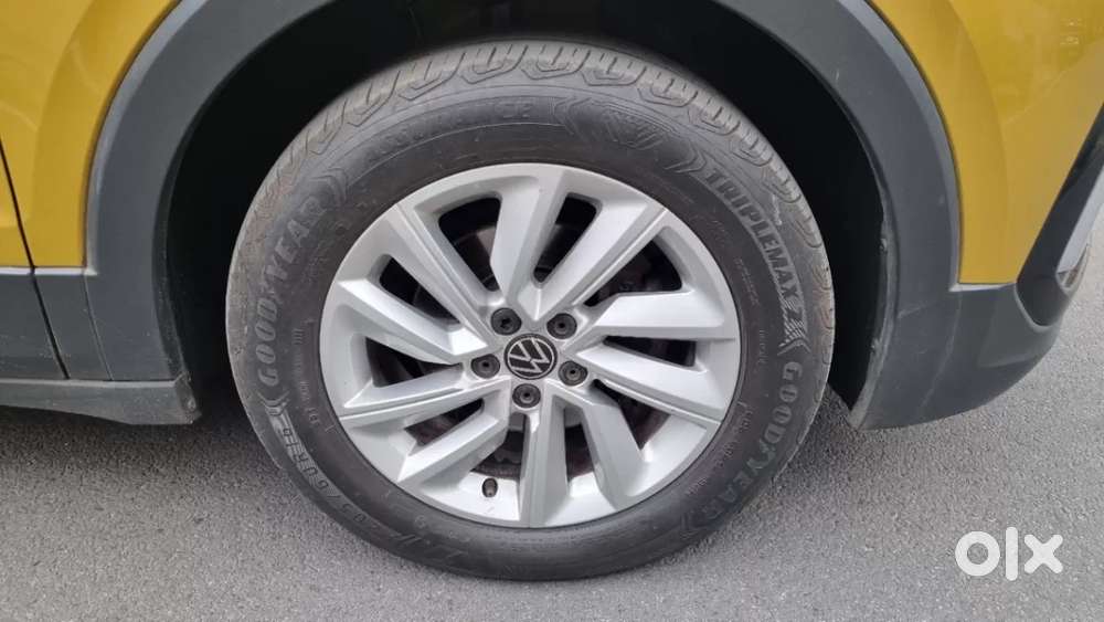 Volkswagen Taigun 1.0 Tsi Highline At, 2022, Petrol