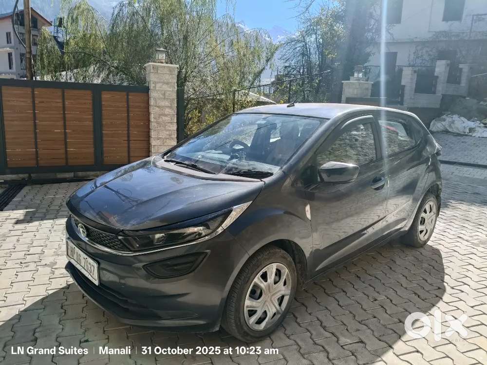 Tata Altroz Xm Plus 2023 Petrol