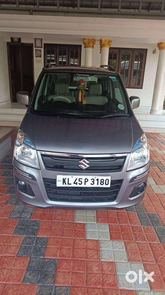 Still New Condition With 4 Alloy Wheel With Spoiler And Reverse Sensor