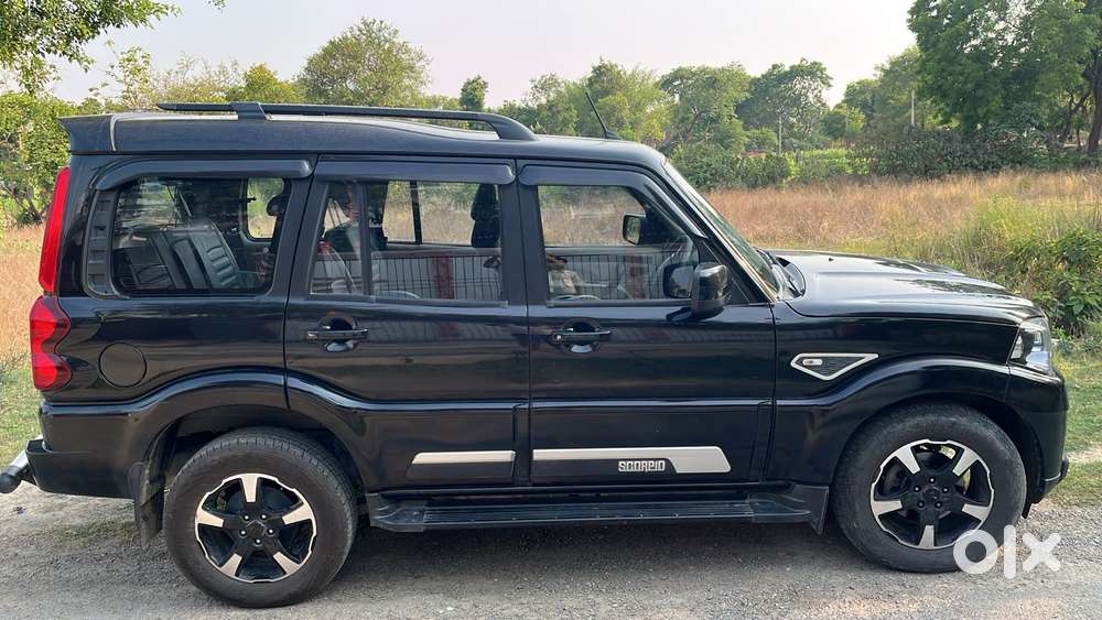 Mahindra Scorpio Classic 2.2 S 11 Mt 7 Cc, 2023, Diesel