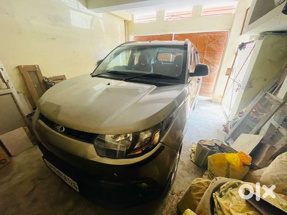 Mahindra Kuv 100 2017 Petrol Good Condition
