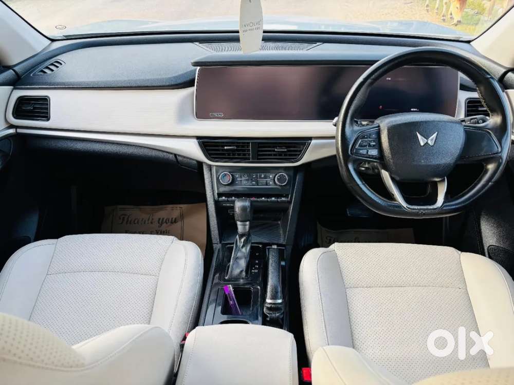 Mahindra Xuv700 2.2 Ax 5 Diesel At Str, 2022, Diesel