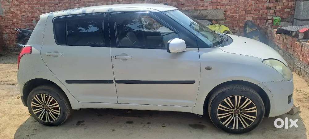 Maruti Suzuki Swift 2010