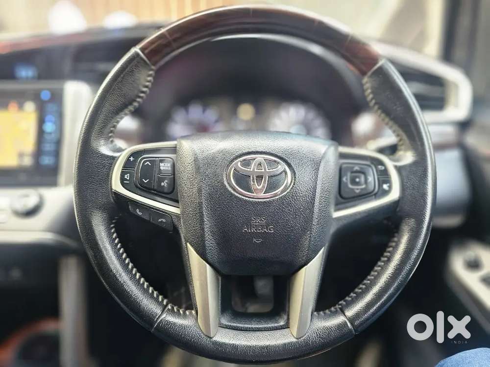 Toyota Innova Crysta 2017 Diesel 143000 Km Driven