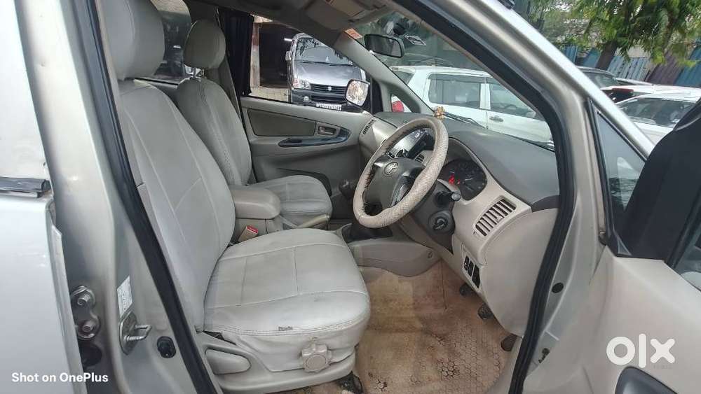Toyota Innova 2.5 Gx (diesel) 7 Seater Bs Iv, 2012, Diesel