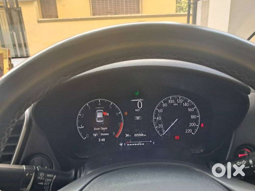 Honda City Zx Petrol Mt, 2023, Petrol