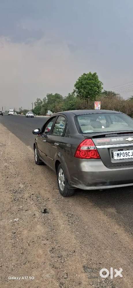 Chevrolet Aveo 2011 Petrol 65000 Km Driven