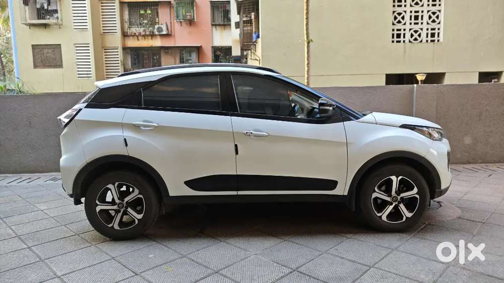 Tata Nexon Amt Diesel 2022 With Sunroof