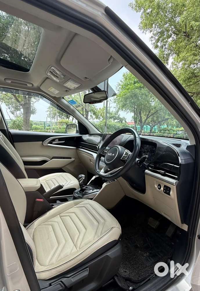 Kia Carens 1.4 Luxury Plus 6 Str, 2023, Petrol