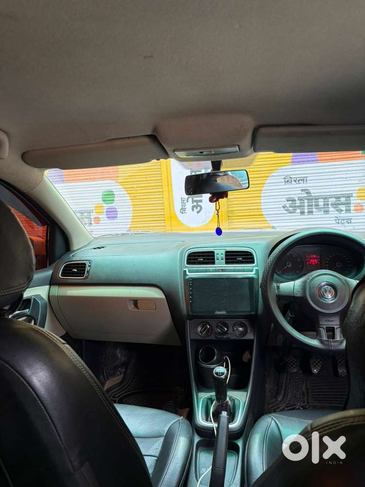 Volkswagen Polo 2012 Car