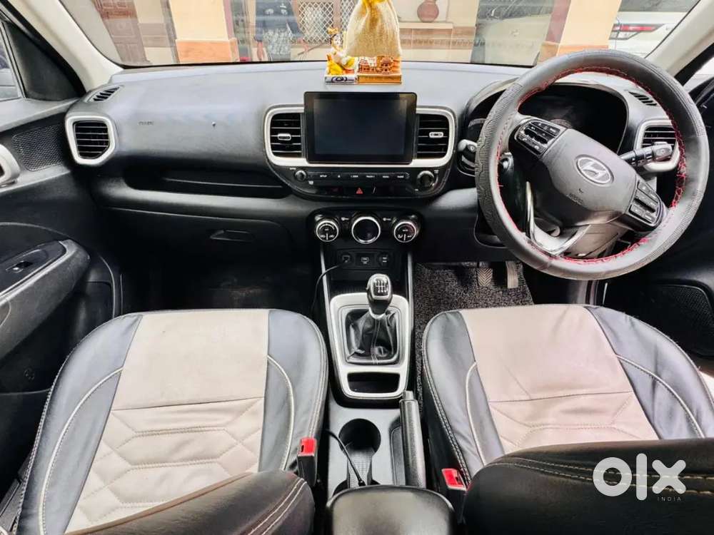 Hyundai Venue 2021 Petrol Well Maintained