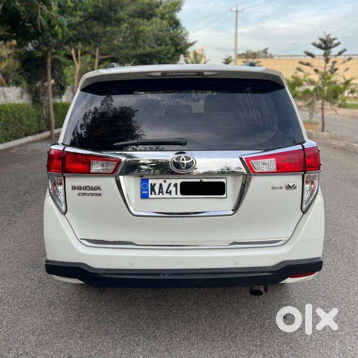 Toyota Innova Crysta 2.4 Vx Mt 8s, 2017, Diesel