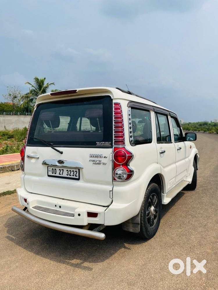 Mahindra Scorpio Vlx 2wd Airbag Bsiv, 2014, Diesel