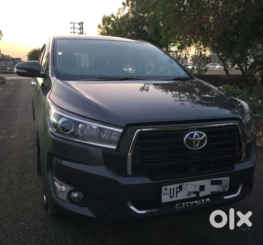 Toyota Innova Crysta 2.4 V, 2016, Diesel