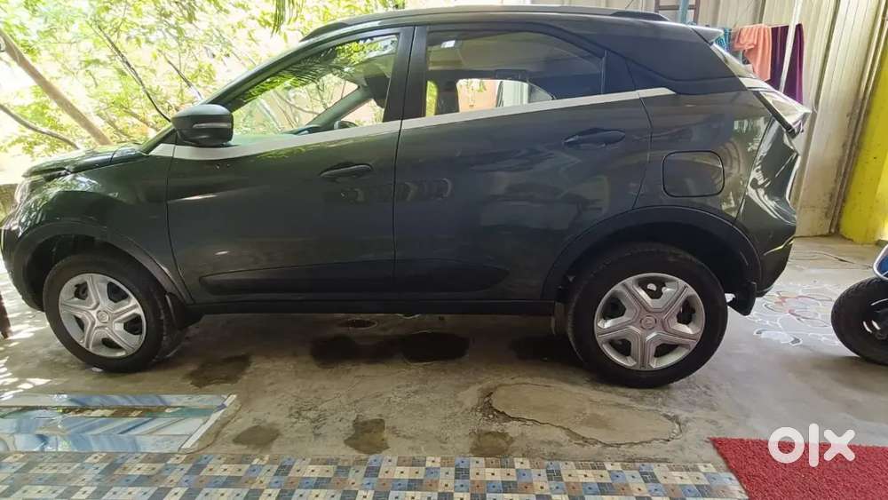 Tata Nexon 2023 Petrol 2500 Km Driven