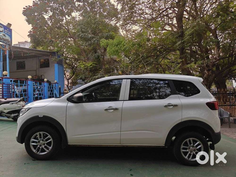 Renault Triber Rxl, 2024, Petrol