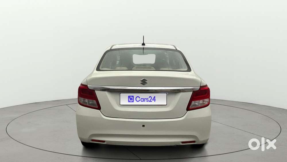 Maruti Suzuki Swift Dzire 1.2 Lxi Bsiv, 2017, Cng & Hybrids