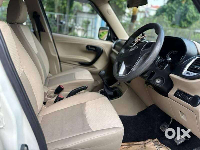 Mahindra Bolero Neo N8, 2022, Diesel