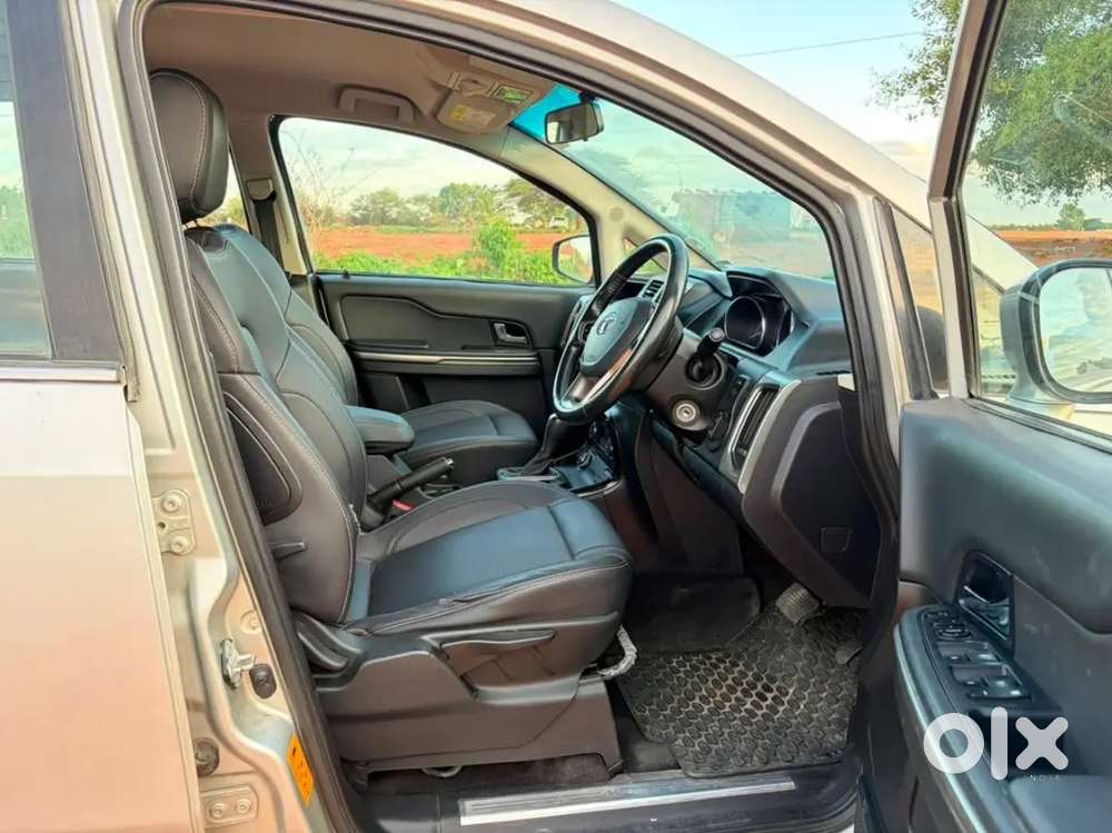 Tata Hexa 2017