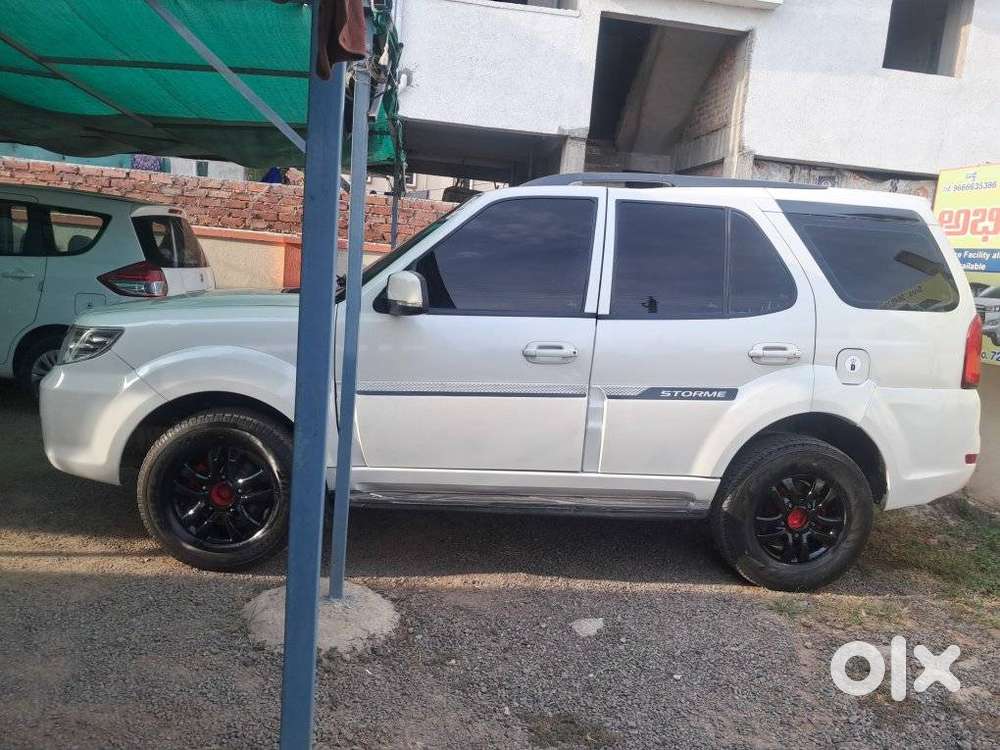 Tata Safari Storme [2015-2019] 2.2 Lx 4x2, 2014, Diesel