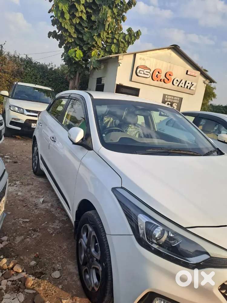 Hyundai I20 Petrol Top Model Asta Optional New Codition 19 Model