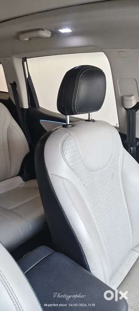 Mahindra Xuv700 2022 Petrol Well Maintained