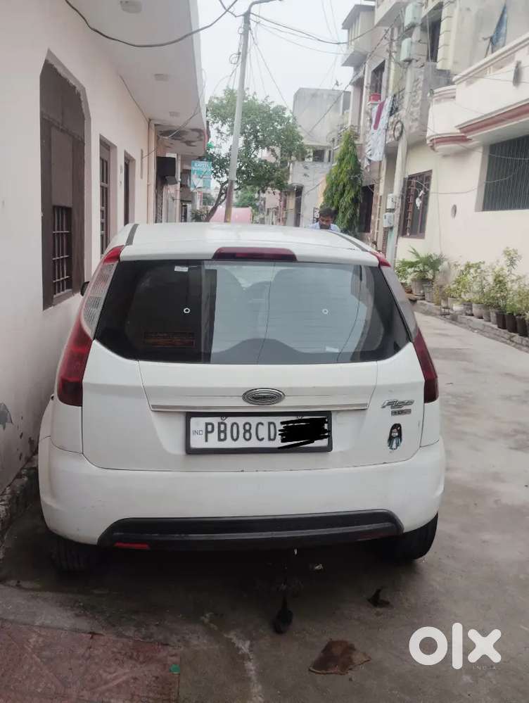 Ford Figo Diesel Zxi 2012 Km Driven