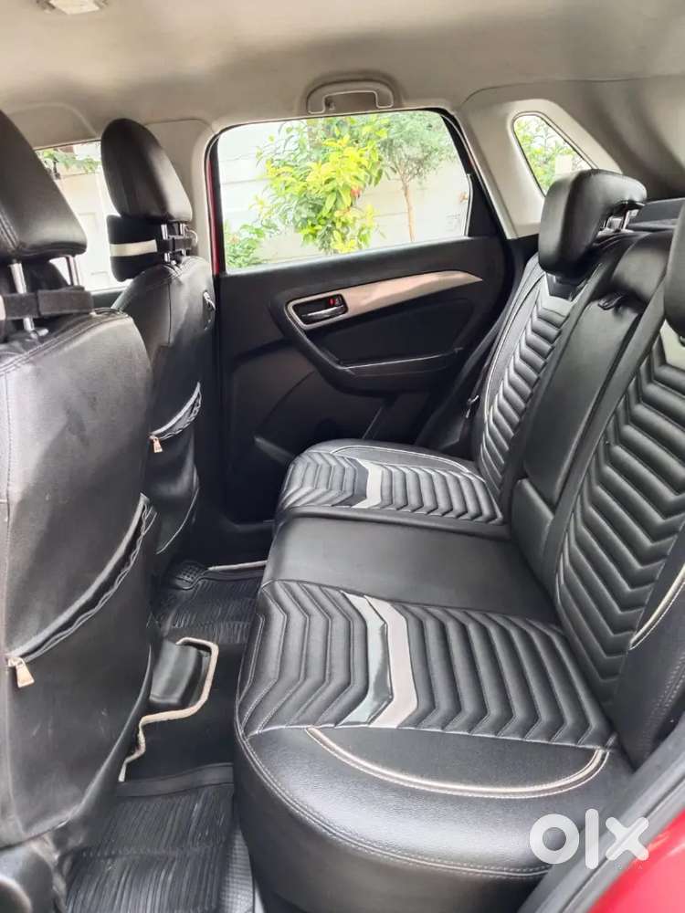 Maruti Suzuki Brezza 2018 Zdi+ Amt Dual Tone