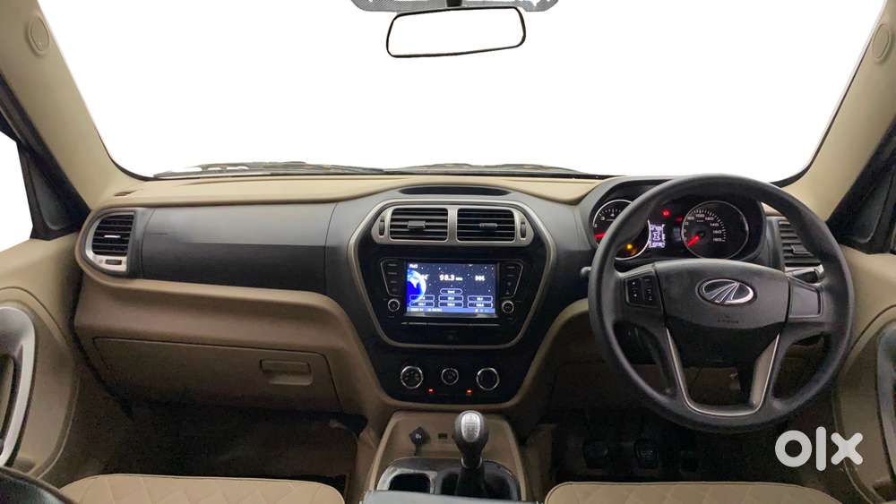 Mahindra Tuv 300 T10, 2019, Diesel