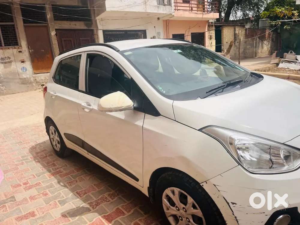 Hyundai Grand I10 2015 Petrol 50000 Km Driven