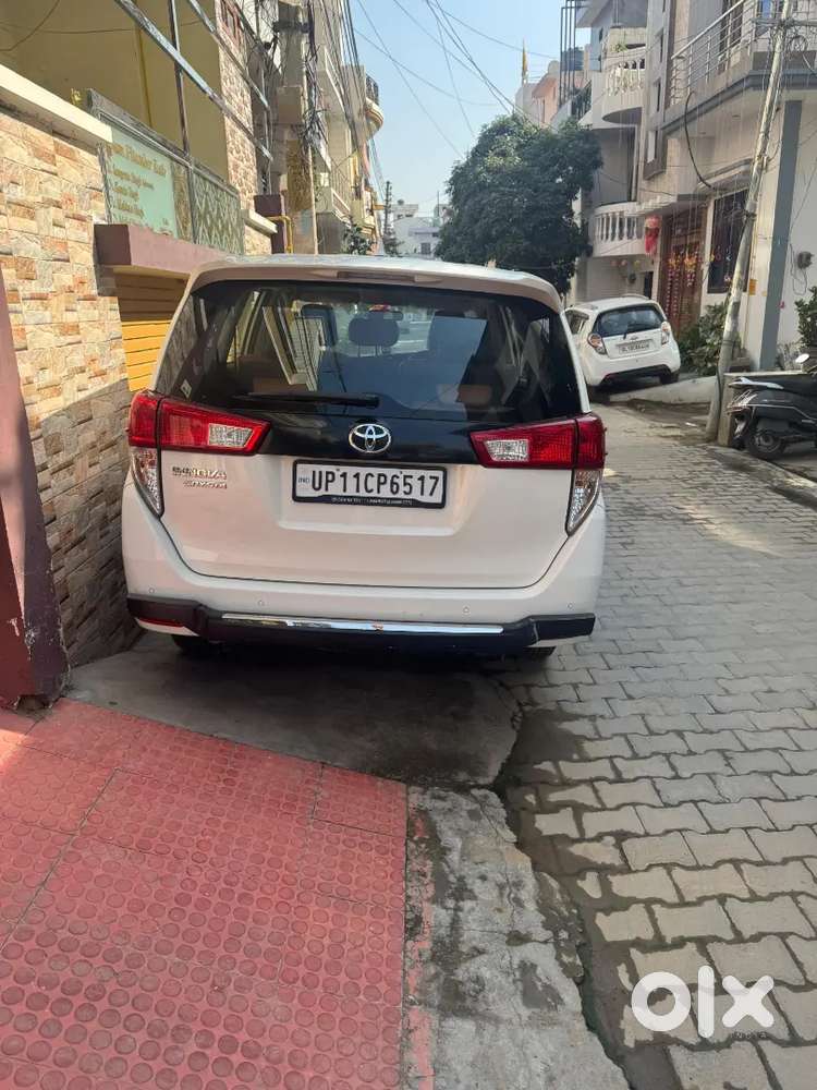 Innova Crysta October 2023