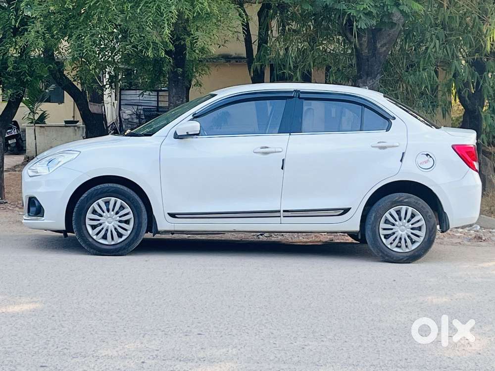 Maruti Suzuki Swift Dzire, 2022, Petrol