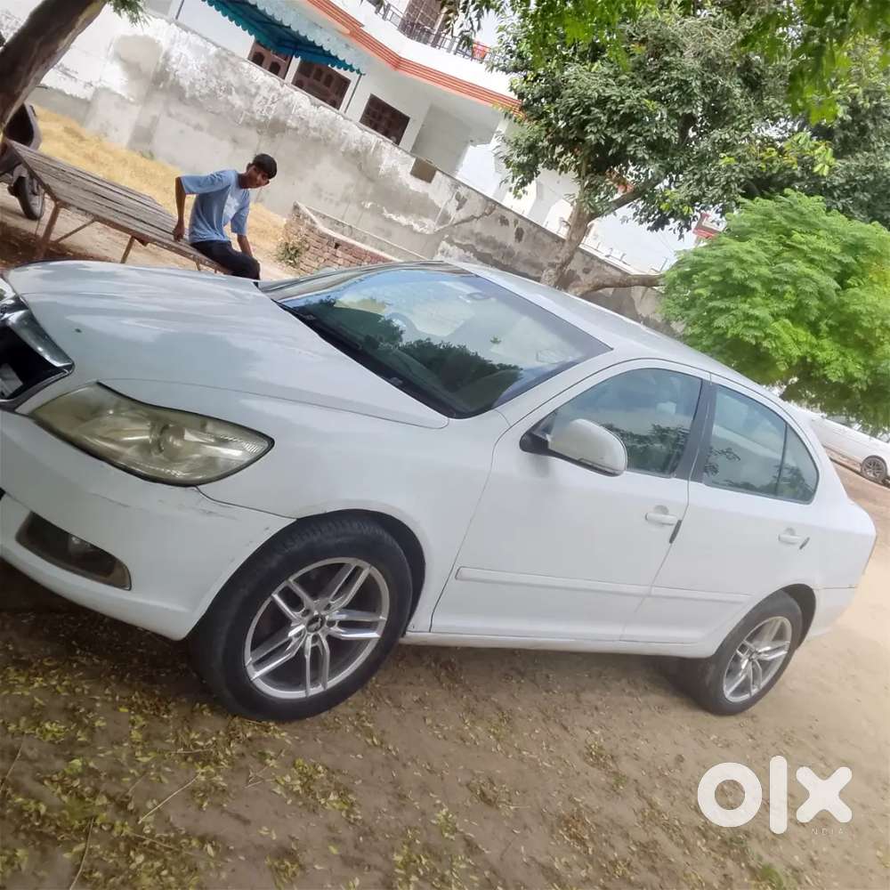 Skoda Laura 2.0 Elegance 2010 Diesel