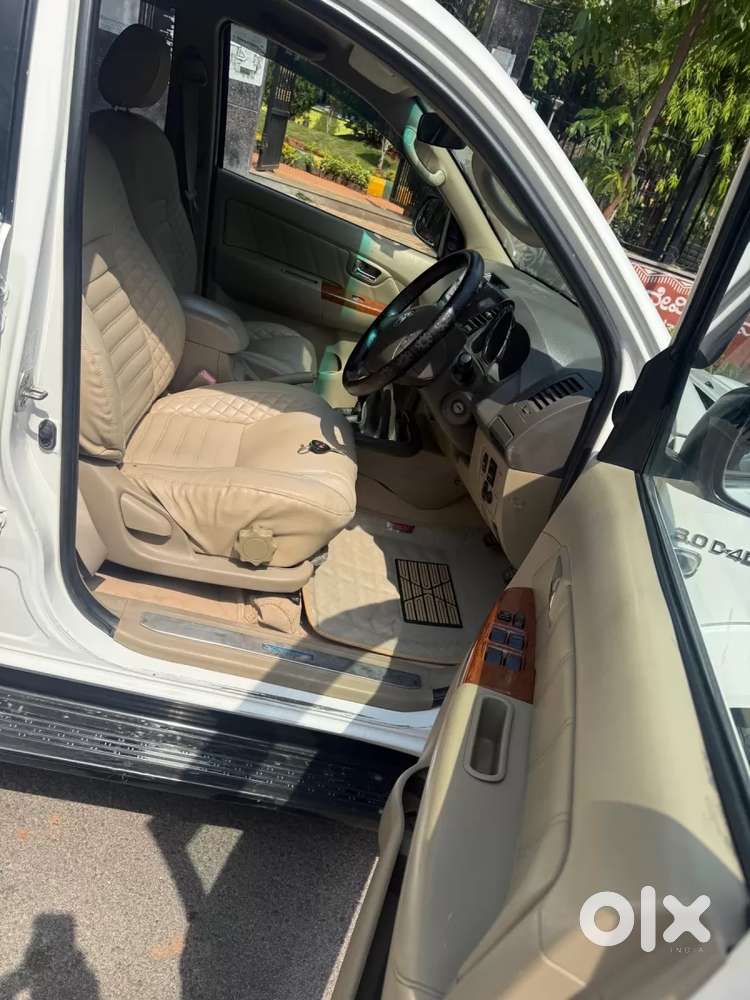 Toyota Fortuner, 2011, Diesel