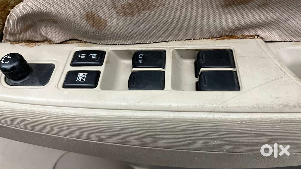 Maruti Suzuki Swift Dzire 1.2 Vxi Bsiv, 2017, Petrol