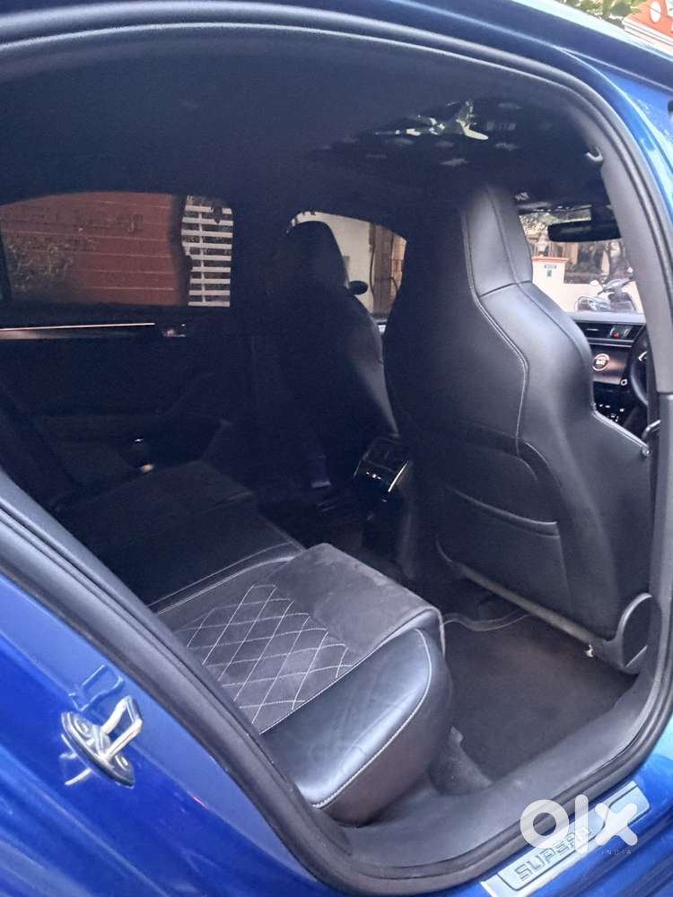 Skoda Superb [2020-ongoing] 1.8 Sportline, 2022, Petrol