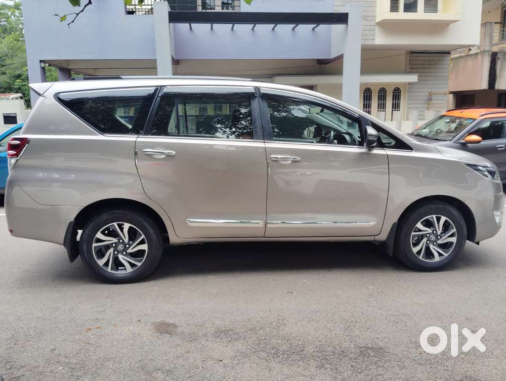 Toyota Innova Crysta 2.4 V, 2024, Diesel