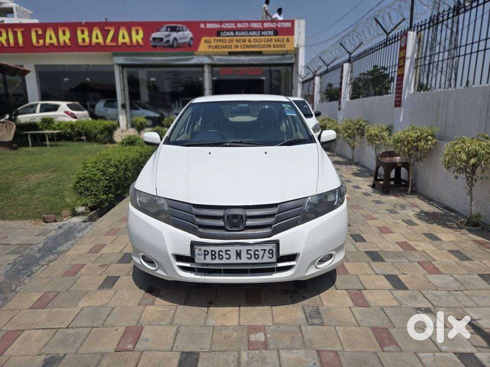 Honda City V At Exclusive, 2011, Petrol