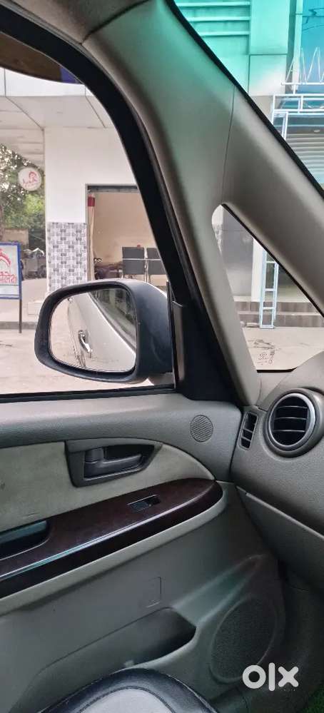 Maruti Suzuki Sx4 Vxi Cng 2010 Variant