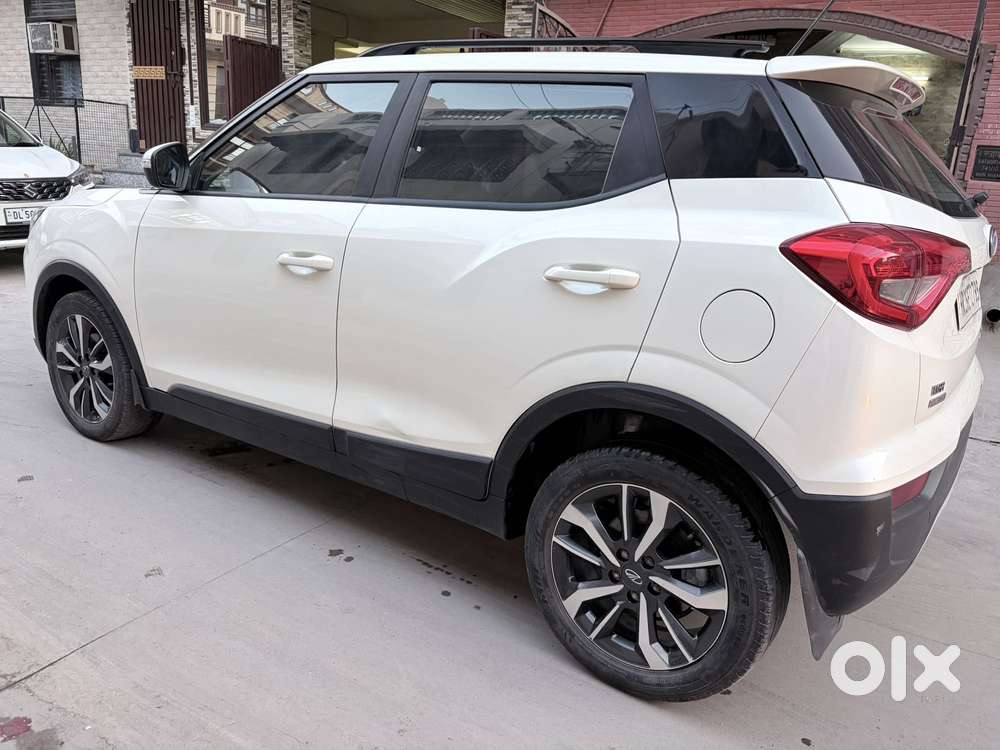 Mahindra Xuv300 W8 (o) 1.5 Diesel Amt, 2022, Diesel