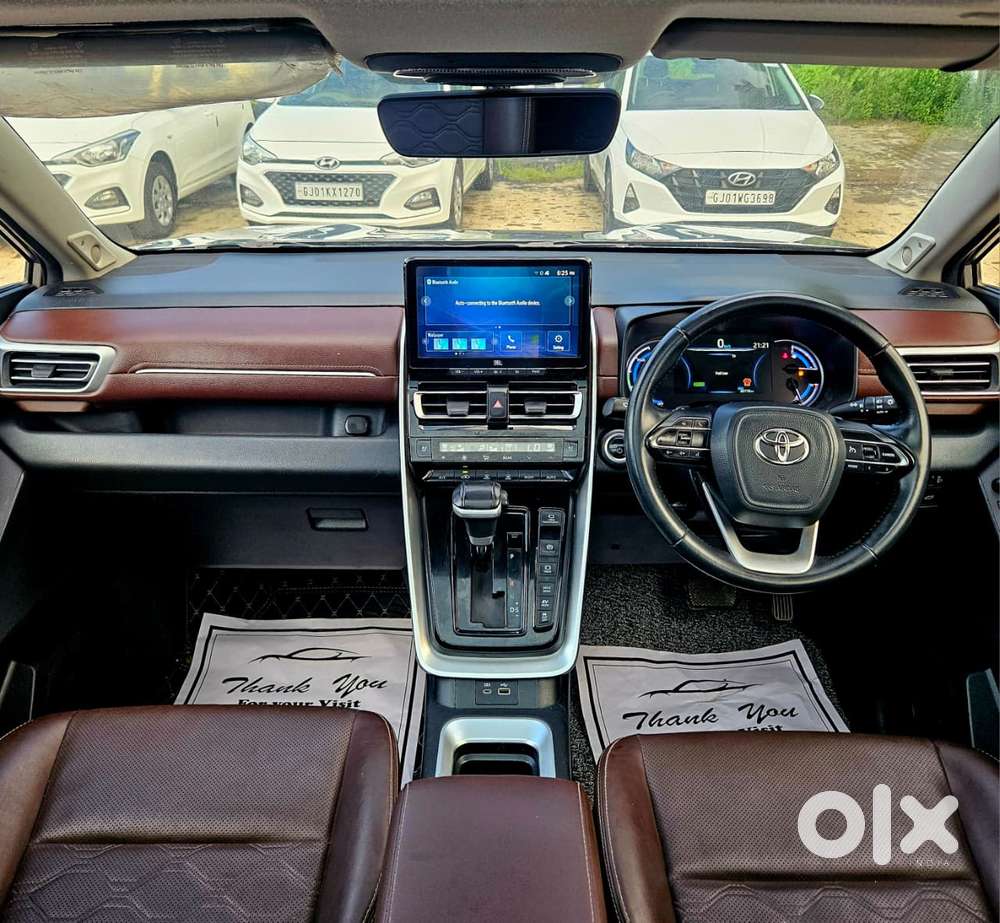 Toyota Innova Hycross 2.0 Zx (o) Hybrid 7 Str, 2023, Petrol