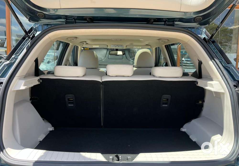 Mahindra Xuv300 W8 (o) 1.5 Diesel Amt, 2021, Diesel